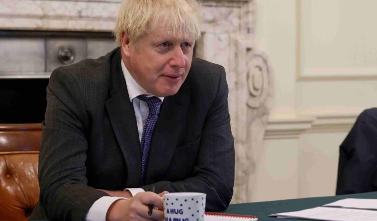 Boris Johnson no asistirá al funeral del príncipe Felipe para dejar lugar a la familia real