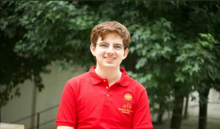 Joven mexicano gana medalla de oro en la Olimpiada Internacional de Matemáticas