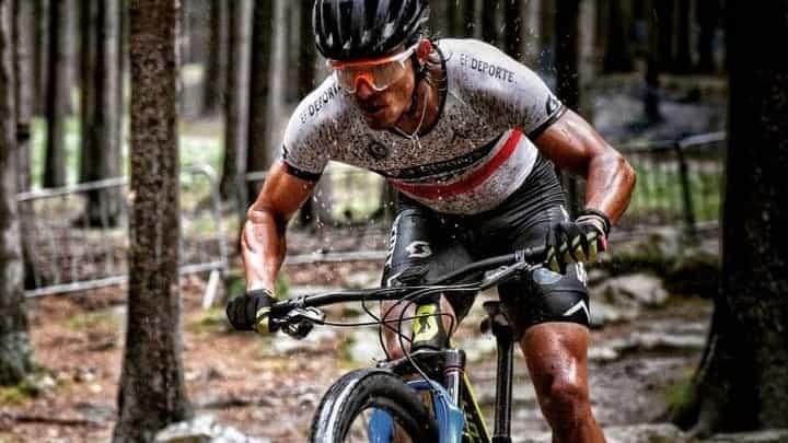 Gerardo Ulloa gana el Oro en Short Track del Mundial en República Checa