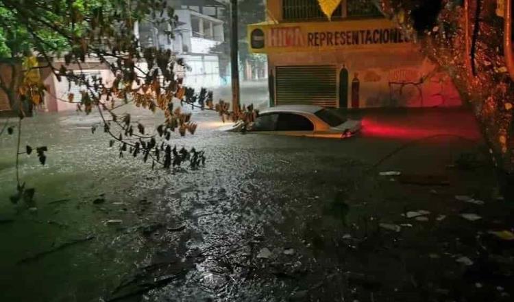 Amanece Villahermosa con anegaciones en diferentes colonias