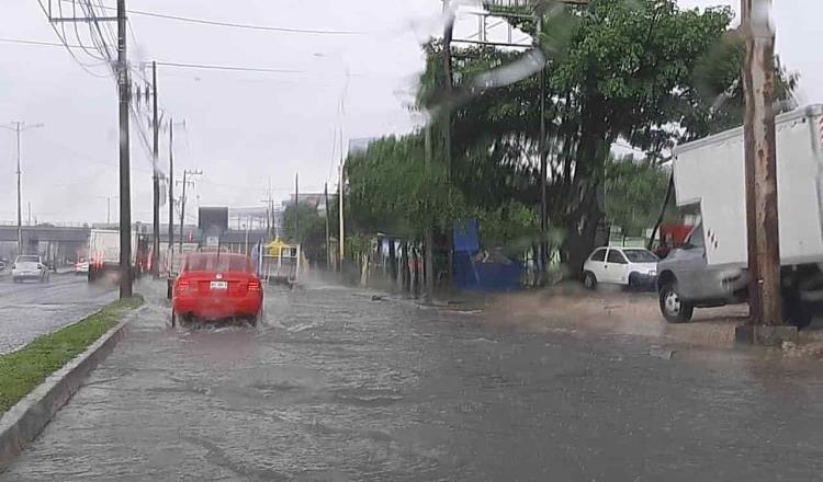 Pide Ayuntamiento de Centro a pobladores resguardar documentos y propiedades ante inundaciones