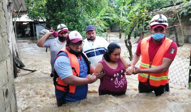 Reportan casi 600 mil personas afectadas por las inundaciones en Tabasco