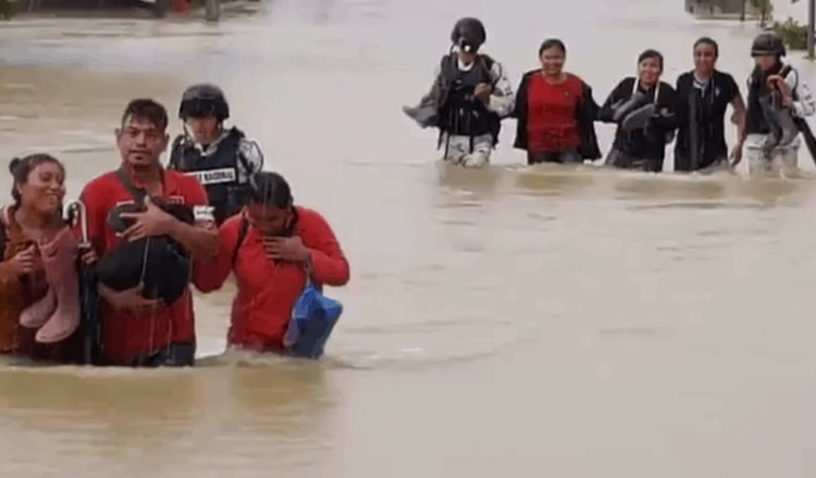 Desbordan 6 ríos por desfogue de Peñitas y lluvias en Tabasco