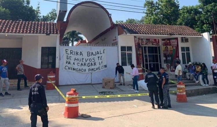 Cuelgan manta y dejan una cabeza de cerdo en la casa de campaña de candidata del PRI en Hidalgo