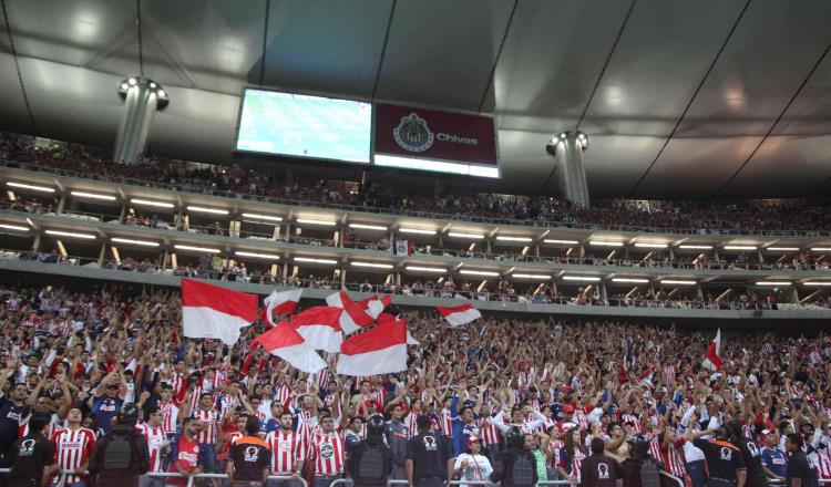 Estadios de Chivas y Atlas se abrirán hasta la Liguilla: gobernador de Jalisco