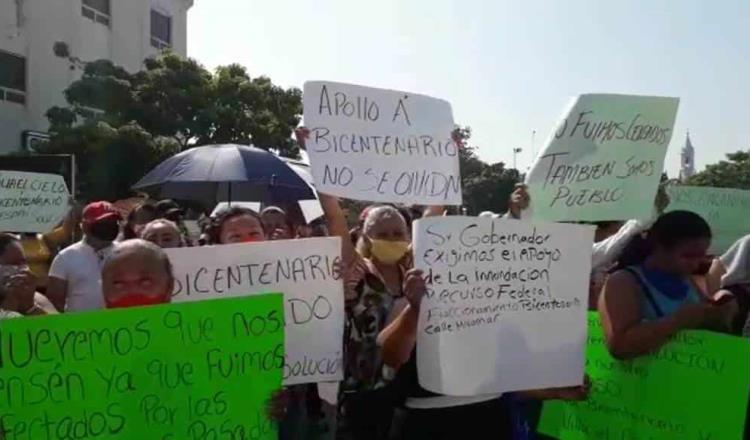 Protestan habitantes de Bicentenario y Villa El Cielo frente a Palacio de Gobierno