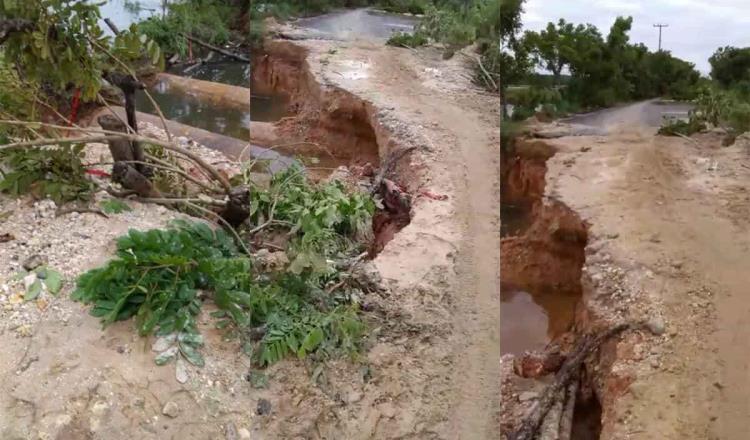 Lluvias provocan deslave en puente que comunica a poblado Francisco Rueda en Huimanguillo
