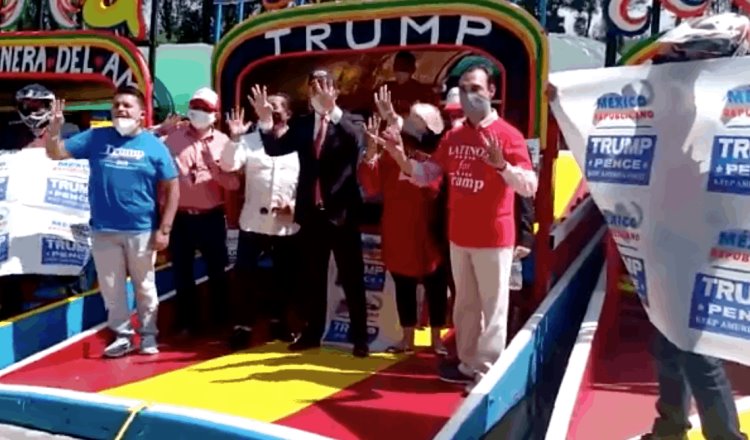 Comunidad del Partido Republicano en México, bautizan trajinera con el nombre de Trump en cierre de campaña