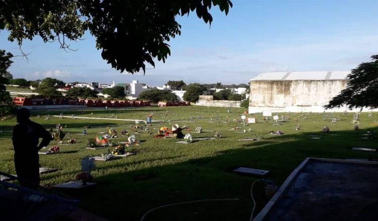 Sin visitantes, luce este Día de Muertos el Recinto Memorial de Villahermosa