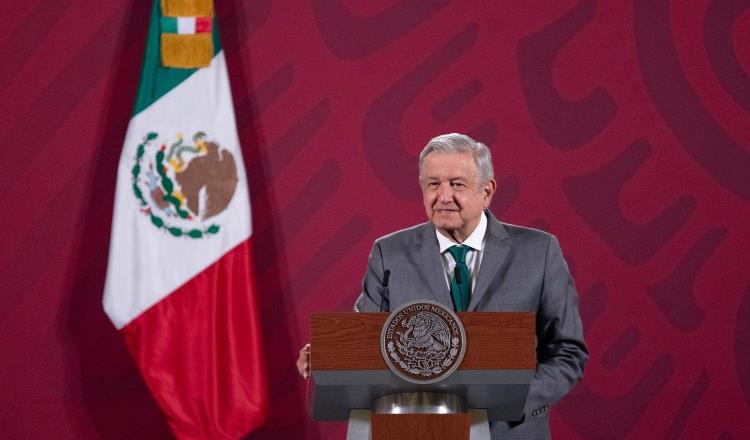 Si algún día se pone cubrebocas, sería por la gente, señala López Obrador