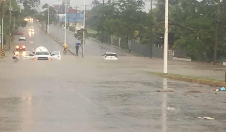 Reporta AMASFAC más de 50 vehículos siniestrados por inundaciones, tan solo el fin de semana