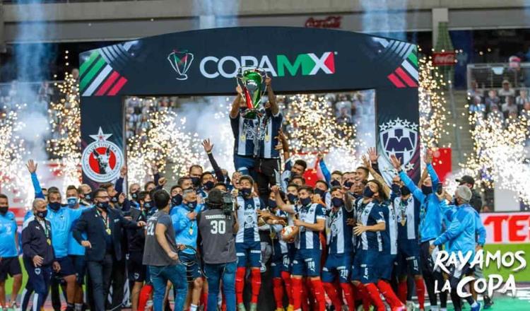 Rayados, Campeones de la Copa MX ante Xolos, con Gallardo y Lainez en el campo