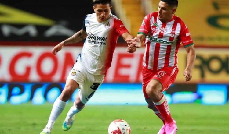 Chivas ‘disuelve’ contrato de Dieter ante notario público