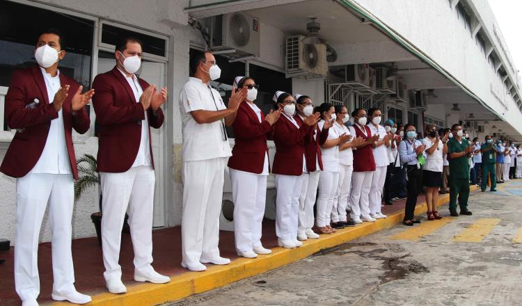 Compromete AMLO basificar a 87 mil trabajadores de la salud durante su sexenio