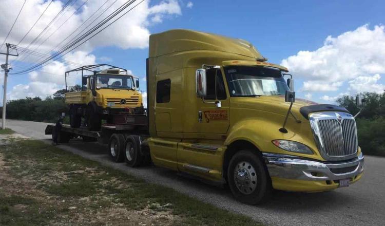 Envía CFE vehículo todo terreno para rescate de personas anegadas en Tabasco