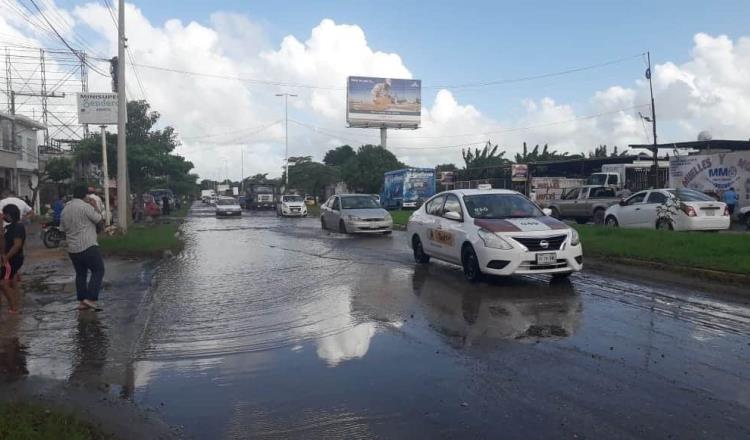 Desborda río Carrizal y cierran periférico Carlos Pellicer a la altura de Asunción Castellanos 