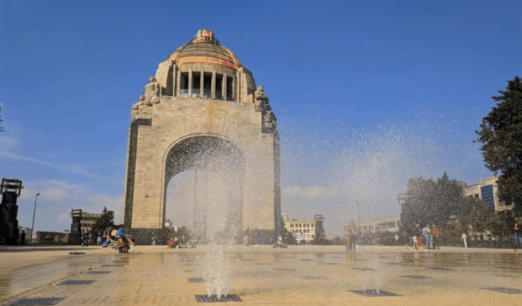 Preparan festejos por aniversario de la Revolución Mexicana; prevén acto en Monumento a la Revolución