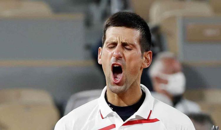 Djokovic gana en su debut en las Finales del Tour Mundial del ATP