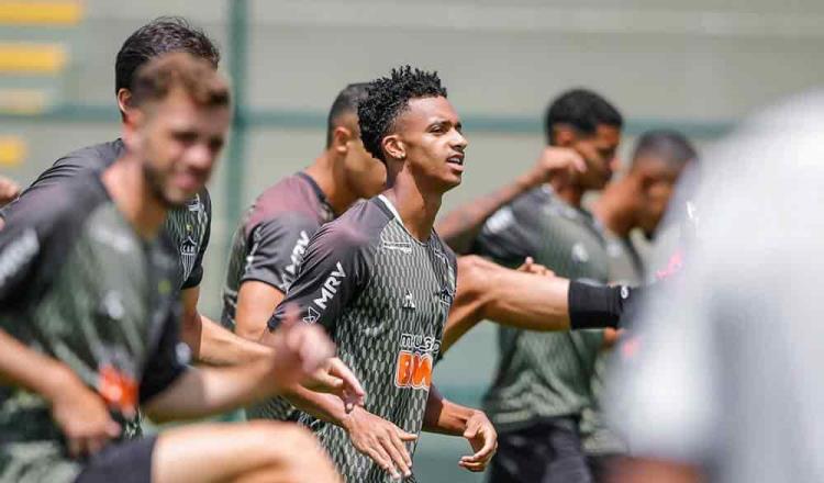 Nueve del Atlético Mineiro dan positivo a COVID, incluyendo Sampaoli