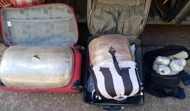 Detiene GN a dos personas que transportaban 43 kilos de marihuana y 5 kilos de hachís, en Oaxaca