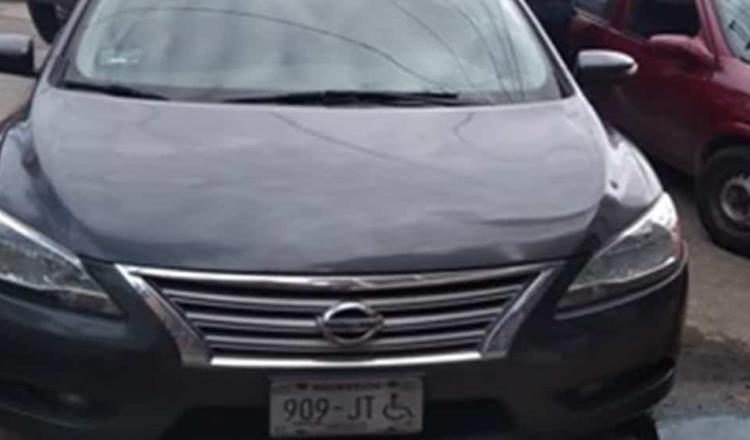Recuperan vehículo con reporte de robo en Centro de Villahermosa