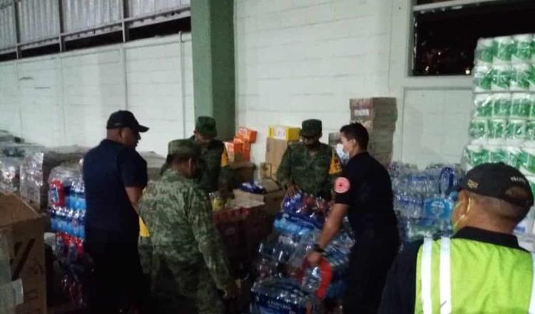 Donan habitantes y alcaldía de Iztacalco en CDMX seis toneladas de víveres a damnificados de Tabasco