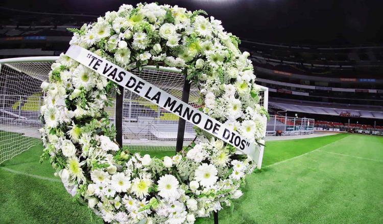 Estadio Azteca homenajea a Diego Maradona