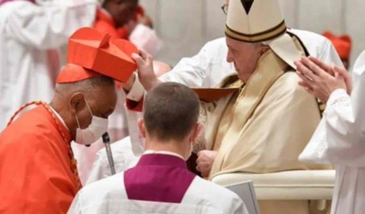 Nombra Papa Francisco 13 nuevos cardenales, entre ellos el mexicano Felipe Arizmedi Esquivel