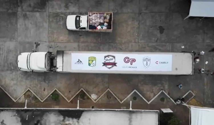 Apoyan equipos de fútbol ‘Pachuca y León’ a damnificados por las inundaciones