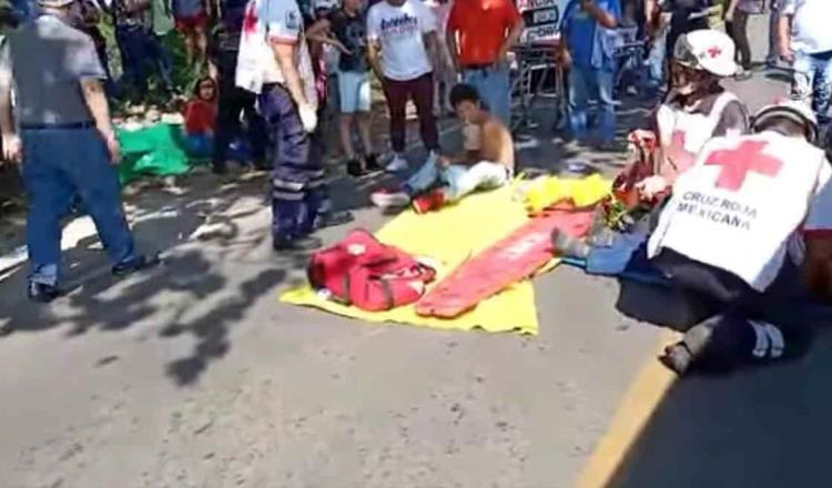 Cae a barranco combi con pasajeros en Chiapas; 3 personas fallecieron 