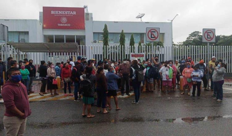 Vecinos de Casa Blanca amagan con bloqueos este lunes tras no ser censados