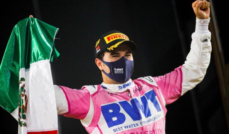 Checo Pérez remonta 18 lugares y gana el primer Gran Premio de su carrera