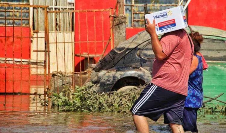 Concluye distribución de ayuda humanitaria del FONDEN en zonas inundadas reporta Protección Civil