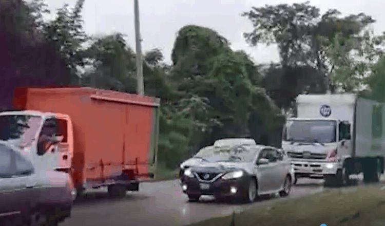 Amanece Villahermosa con caos y trafico en sus principales avenidas
