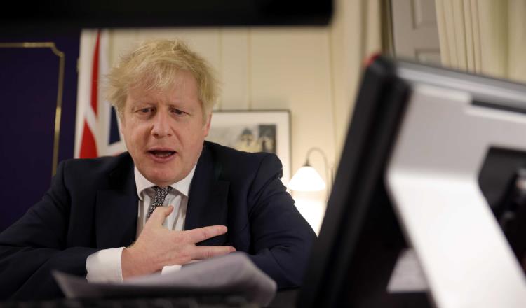 Anuncia Boris Johnson nuevo confinamiento en Inglaterra por ola de contagios de COVID-19