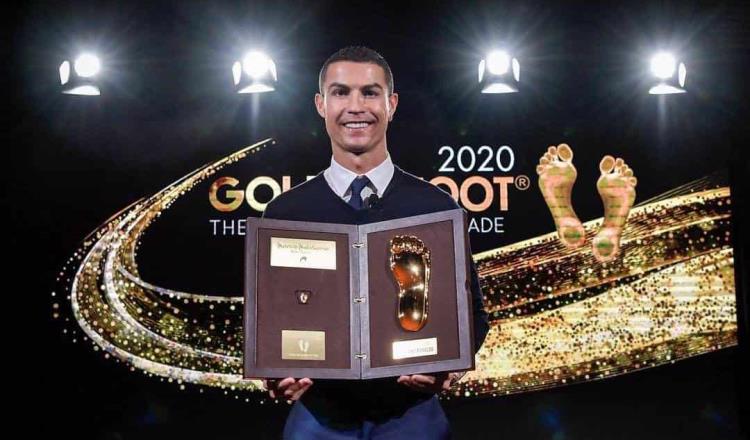 CR7 supera a Messi y gana el Golden Foot 2020