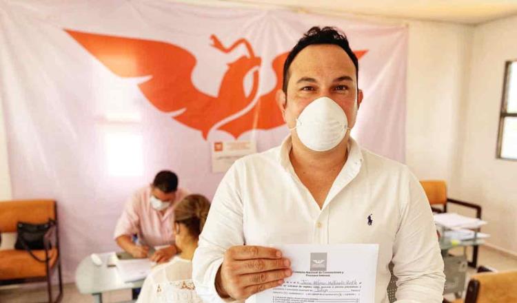 Se registra José Alfonso Mollinedo como precandidato de MC a la alcaldía de Jalapa