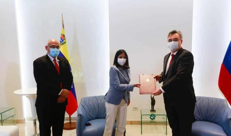 Venezuela firma contrato con Rusia para adquirir la vacuna Sputnik-V