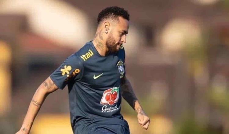 Tras inicio de año Neymar deja mansión en Brasil y regresa a Francia para reincorporarse al PSG