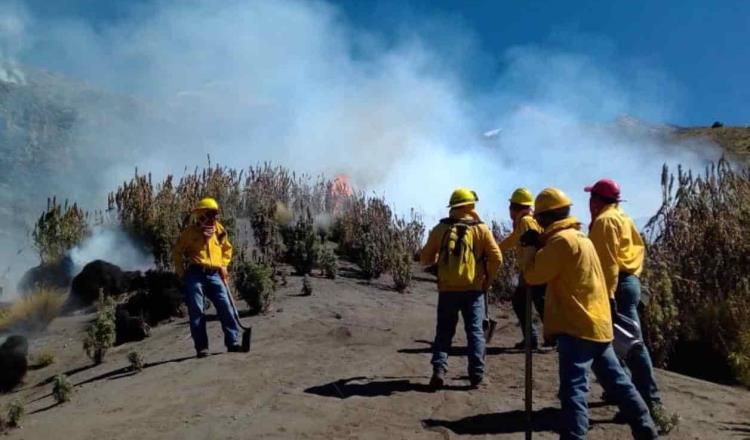 Reportan controlado al 90 por ciento el incendio forestal en el Iztaccíhuatl