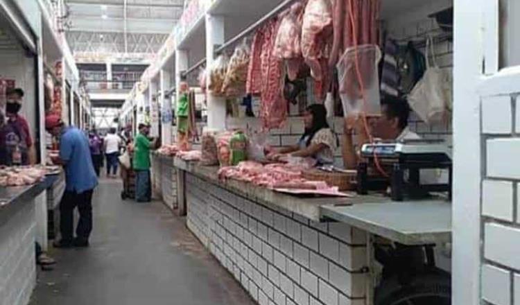 Anuncian aumento de 10 pesos en precio del kilo de carne de cerdo en el Pino Suárez