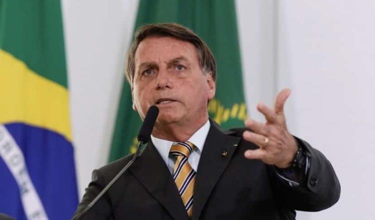 Hospitalizan a Bolsonaro tras sufrir dolores intensos