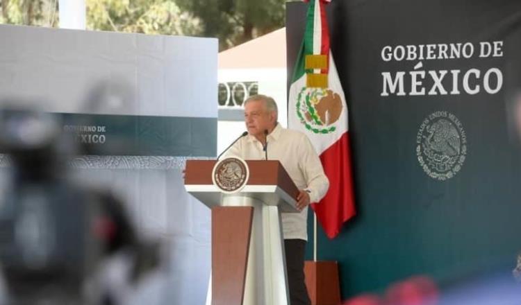 Pide López Obrador que no haya censura en redes, tras bloqueo de Twitter a cuenta de Donald Trump