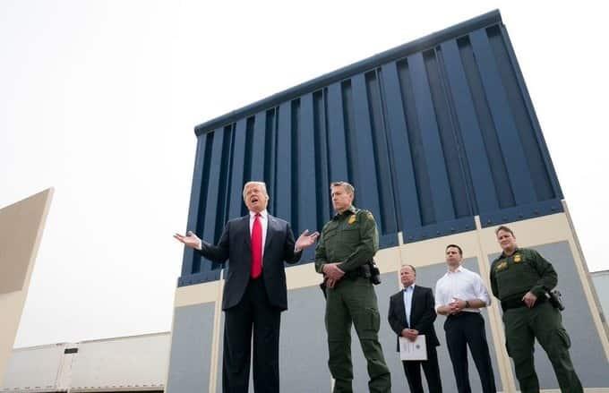Donald Trump visitará mañana martes muro fronterizo con México 