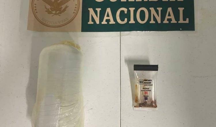 Detiene Guardia Nacional a mujer que trasladaba un envoltorio de fentanilo adherido al cuerpo en aeropuerto de Tijuana