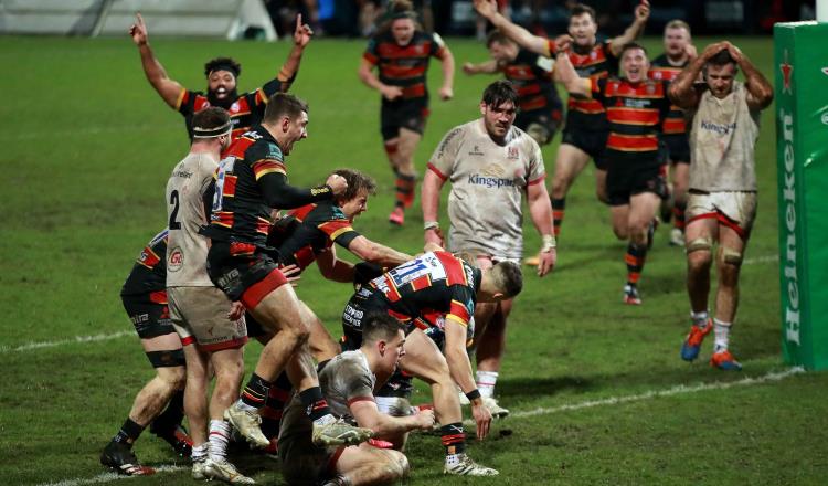 Gobierno de Francia pide suspender torneos de rugby por nueva cepa de Reino Unido