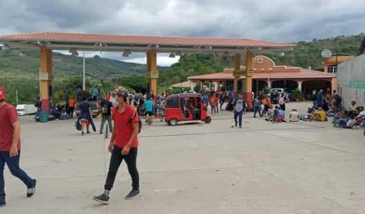 Exhorta Gobierno de Guatemala a Honduras contener caravana migrante, y advierte que no los dejarán pasar 
