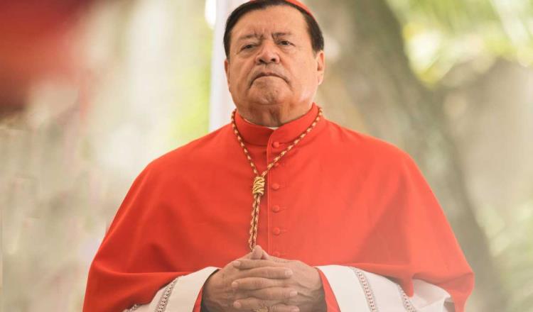 Intuban al cardenal Norberto Rivera por Covid-19