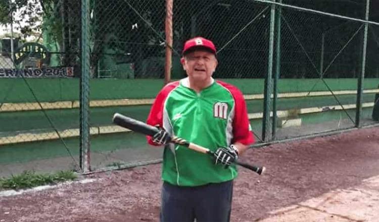 Revela López Obrador que de no haberse dedicado a la política, le hubiera gustado ser beisbolista profesional