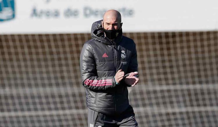 Zidane da positivo a COVID; no dirigirá al Real Madrid contra el Alavés